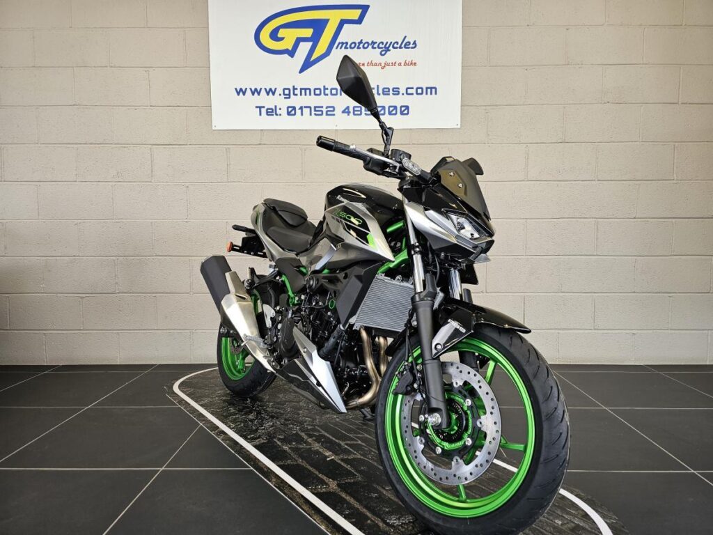 2026 Kawasaki Z500 SE