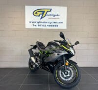2026 Kawasaki Ninja 125 thumbnail 2