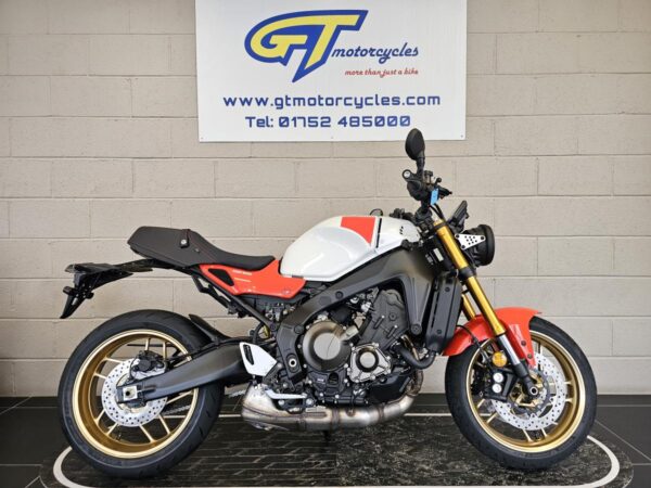 2025 Yamaha XSR900