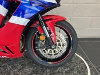 2025 Honda CBR600RR thumbnail 11
