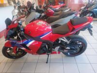 2025 Honda CBR600RR thumbnail 2