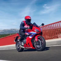 Honda CBR650R thumbnail 7