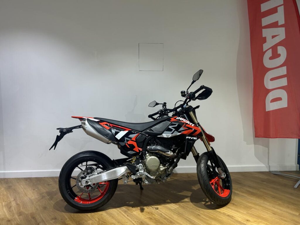 2026 Ducati Hypermotard 698 RVE
