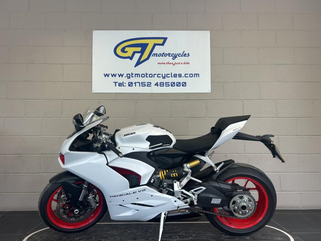 2023 Ducati Panigale V2