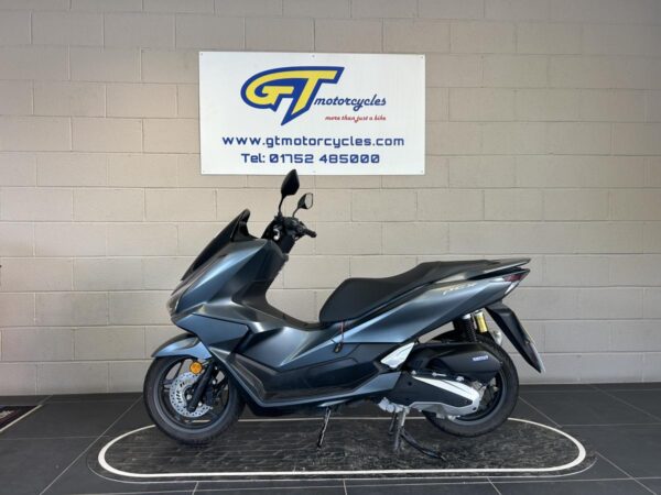 2025 Honda PCX125