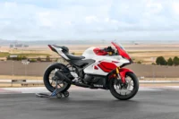 Yamaha R3 thumbnail 11