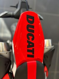 2027 Ducati Hypermotard 698 RVE thumbnail 15