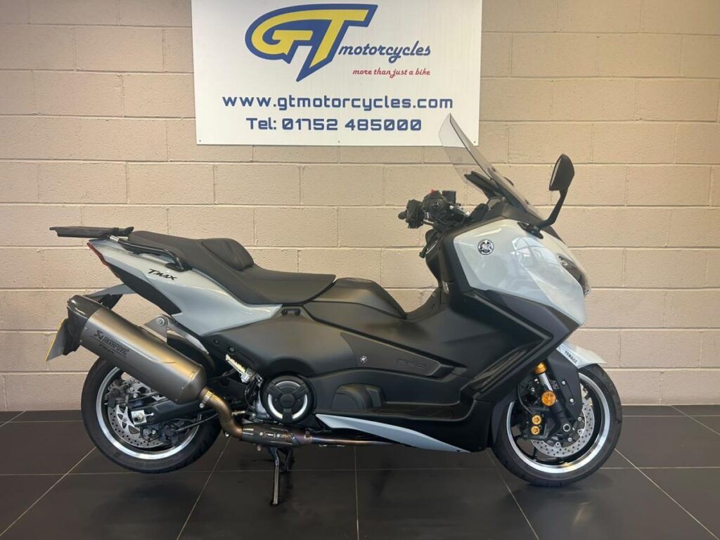 2025 Yamaha Tmax Tech MAX 560