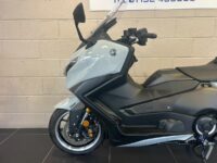 2025 Yamaha Tmax Tech MAX 560 thumbnail 10