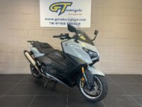 2025 Yamaha Tmax Tech MAX 560 thumbnail 3